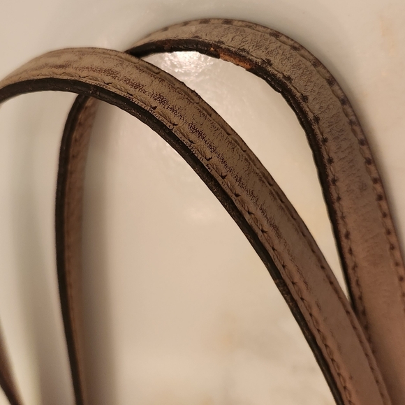 Michael Kors black Jet set tote - Picture 8 of 16